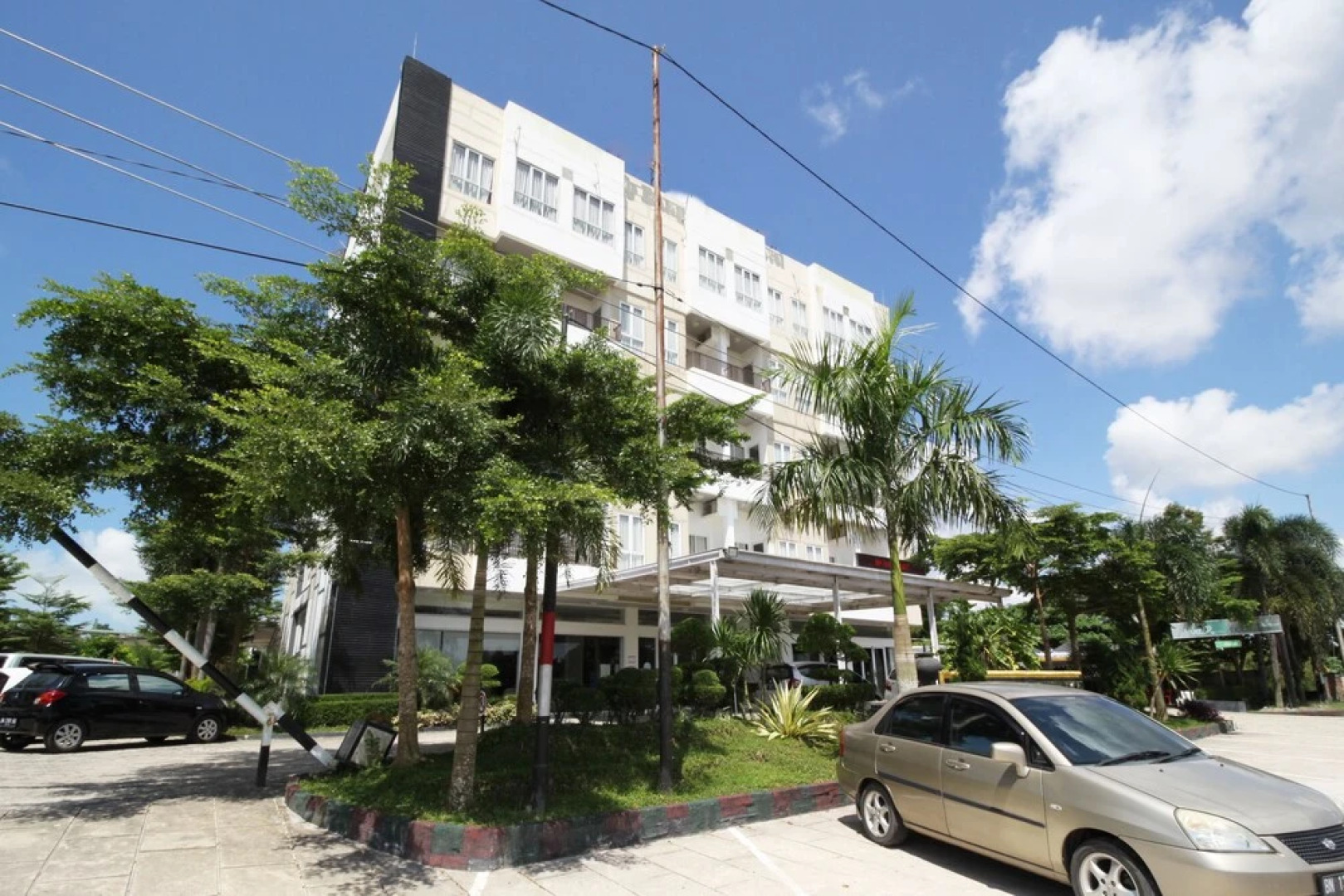 Airy Pangkal Pinang Aleksander 1 Bangka