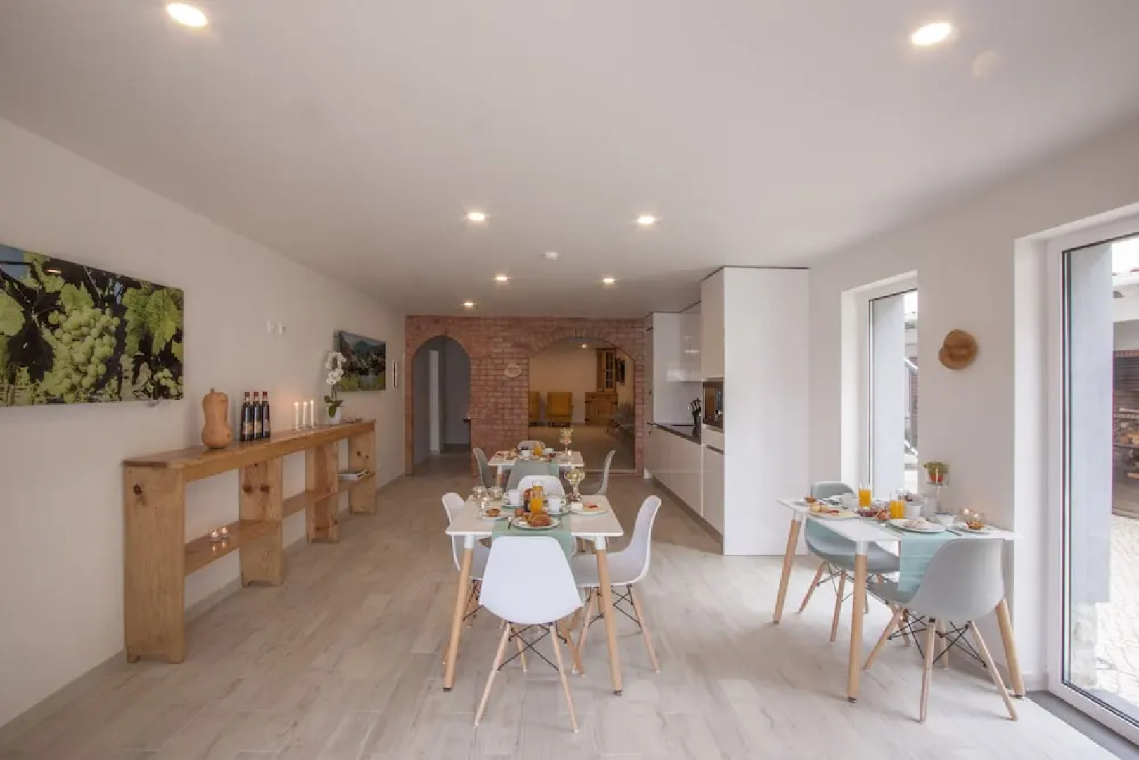 Hillside House Suites & Spa