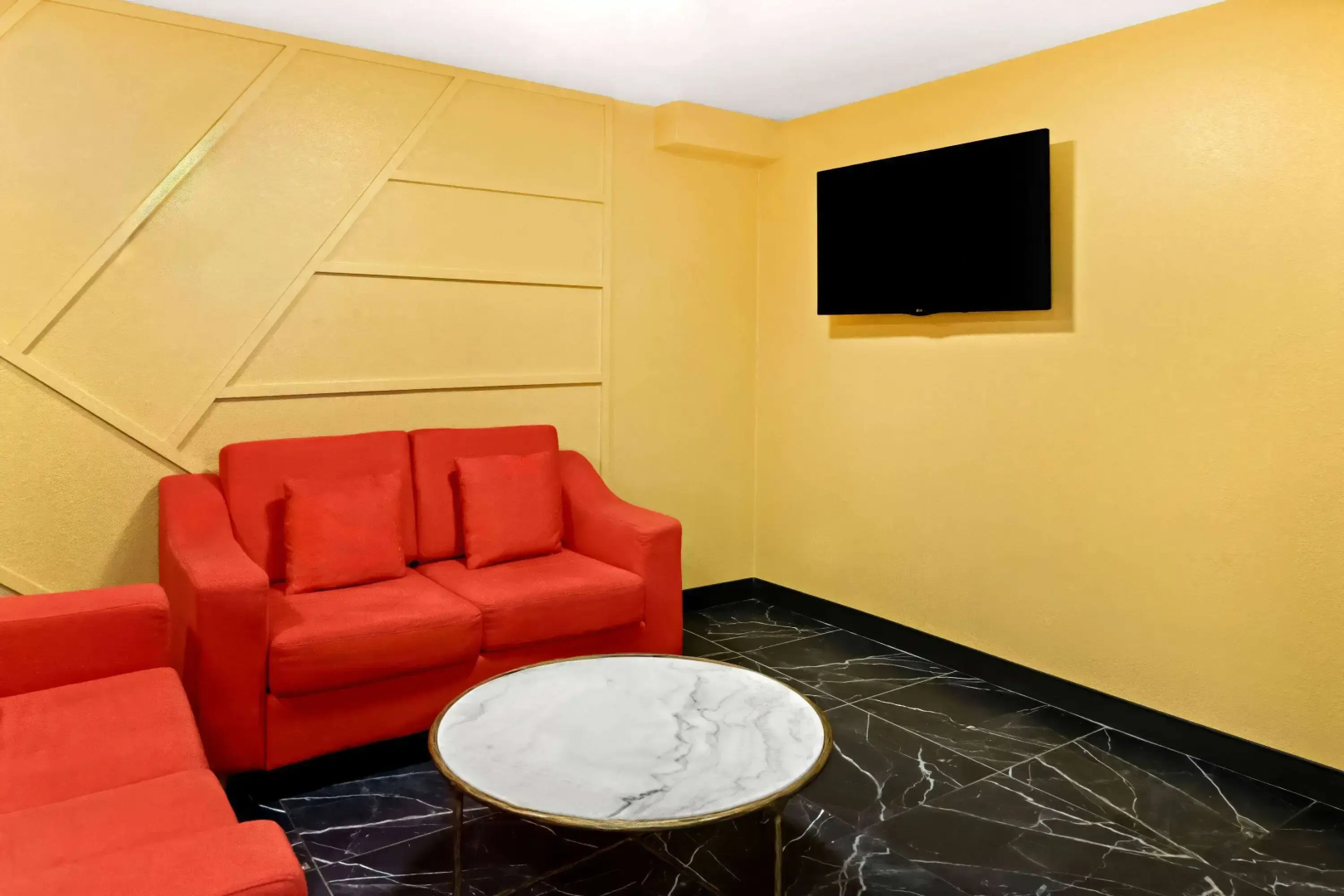 Super 8 by Wyndham Vandalia/Dayton International Airport