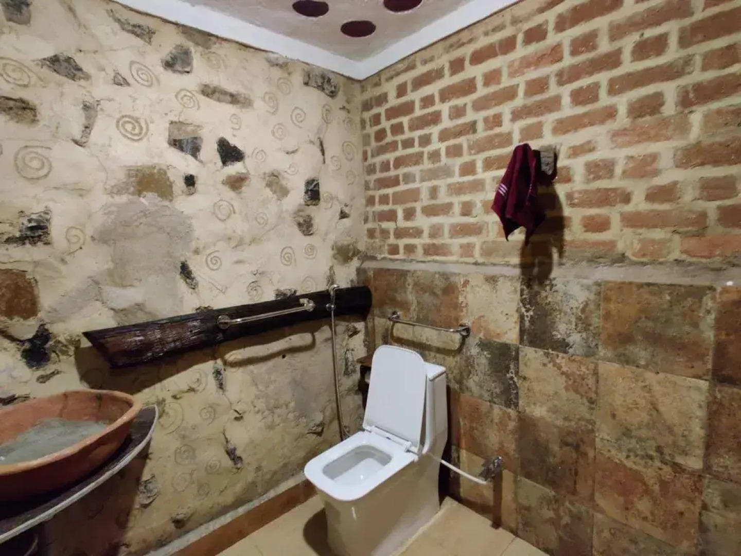 Surwahi Social Ecoestate Kanha