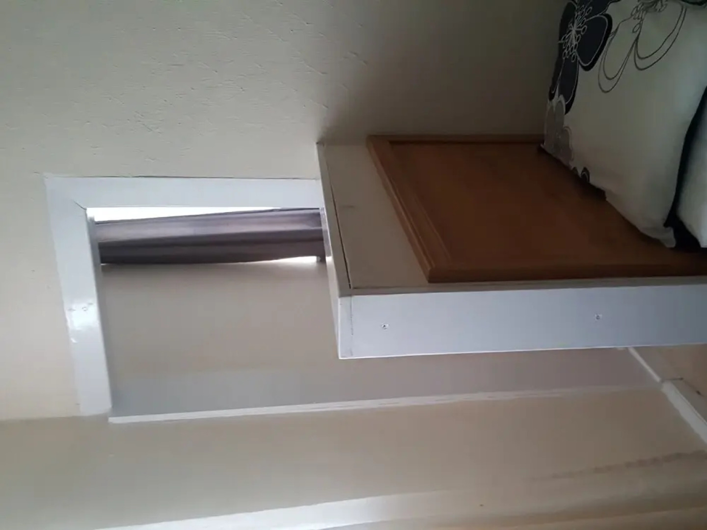 The Smuggler's Rest Hotel