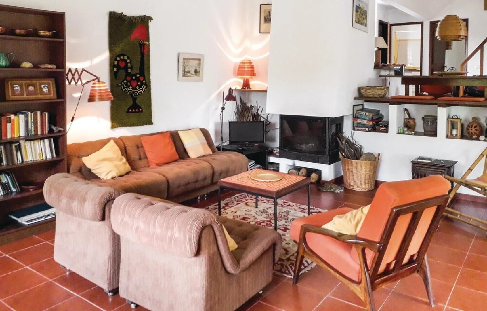 Stunning Home in Urzal- Carvoeira With 2 Bedrooms and Wifi