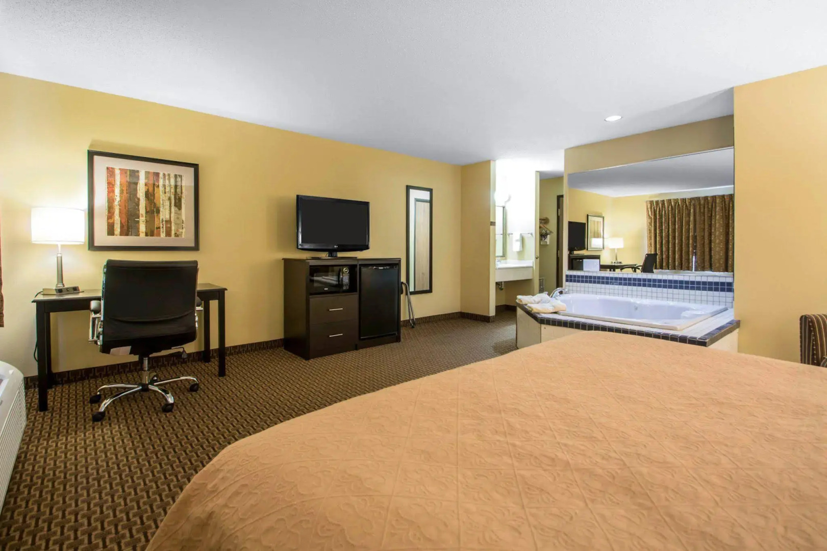 Quality Inn & Suites Sun Prairie Madison East
