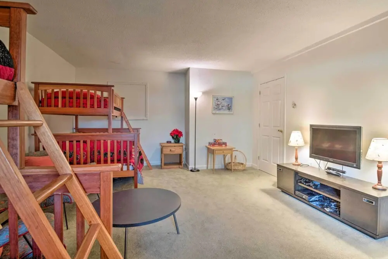 Updated Condo Next to Burke Mountain Bike Trails!