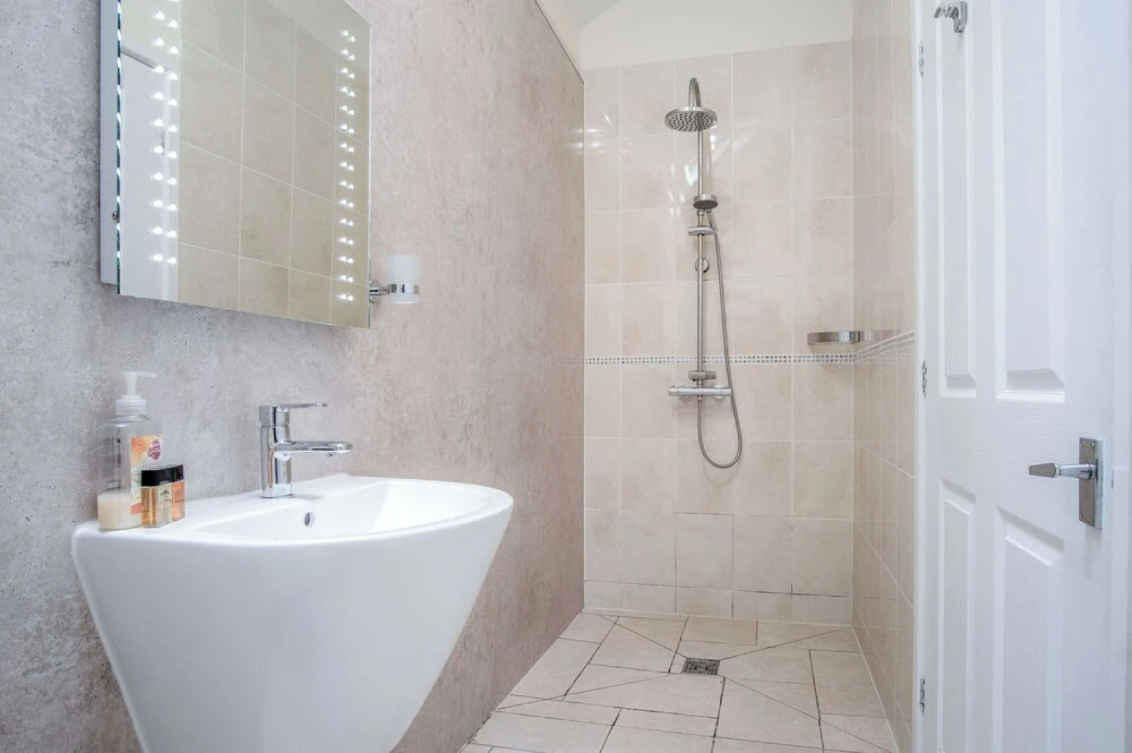 Gofan - 1 Bedroom Studio - St Ishmael's