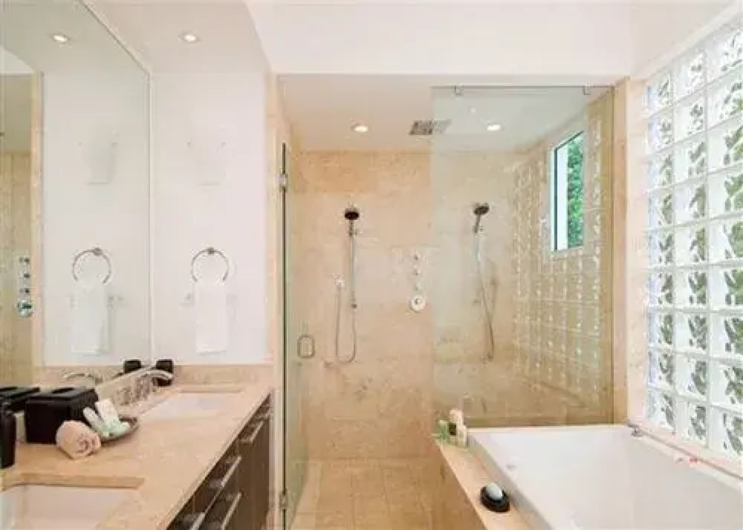 Aqualina Beach Club Unit 102