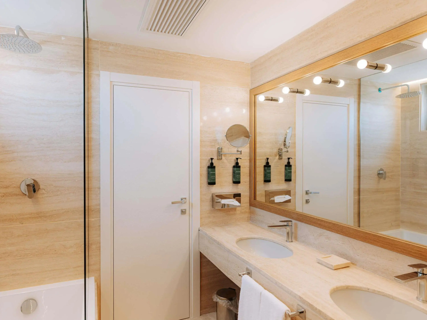 Mövenpick Hotel Bari