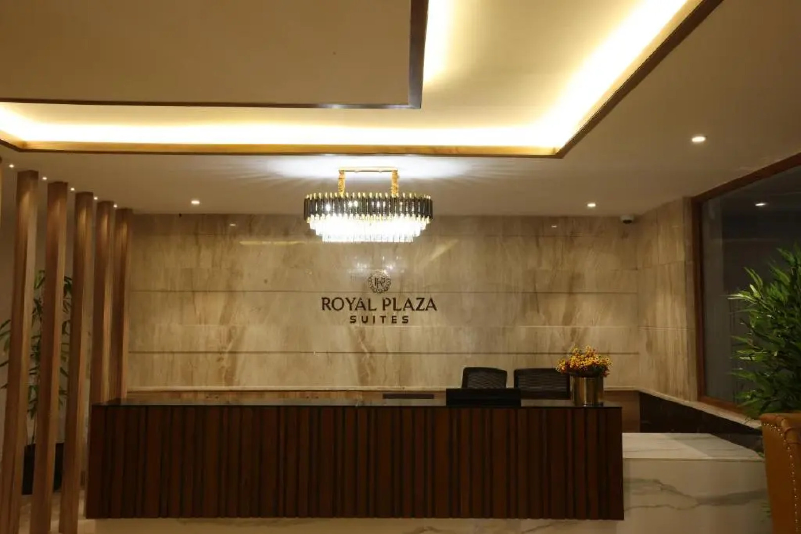 Royal Plaza Suites by RAK Rooms