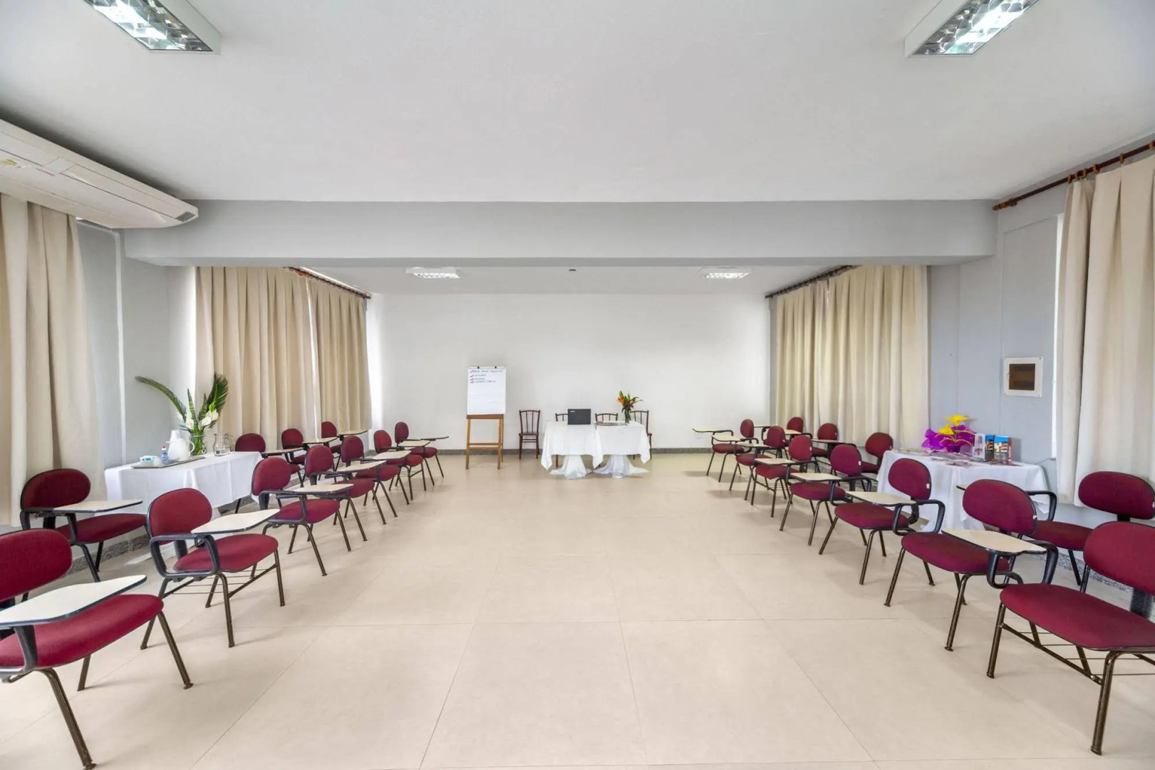 Hotel Porto Nápolis