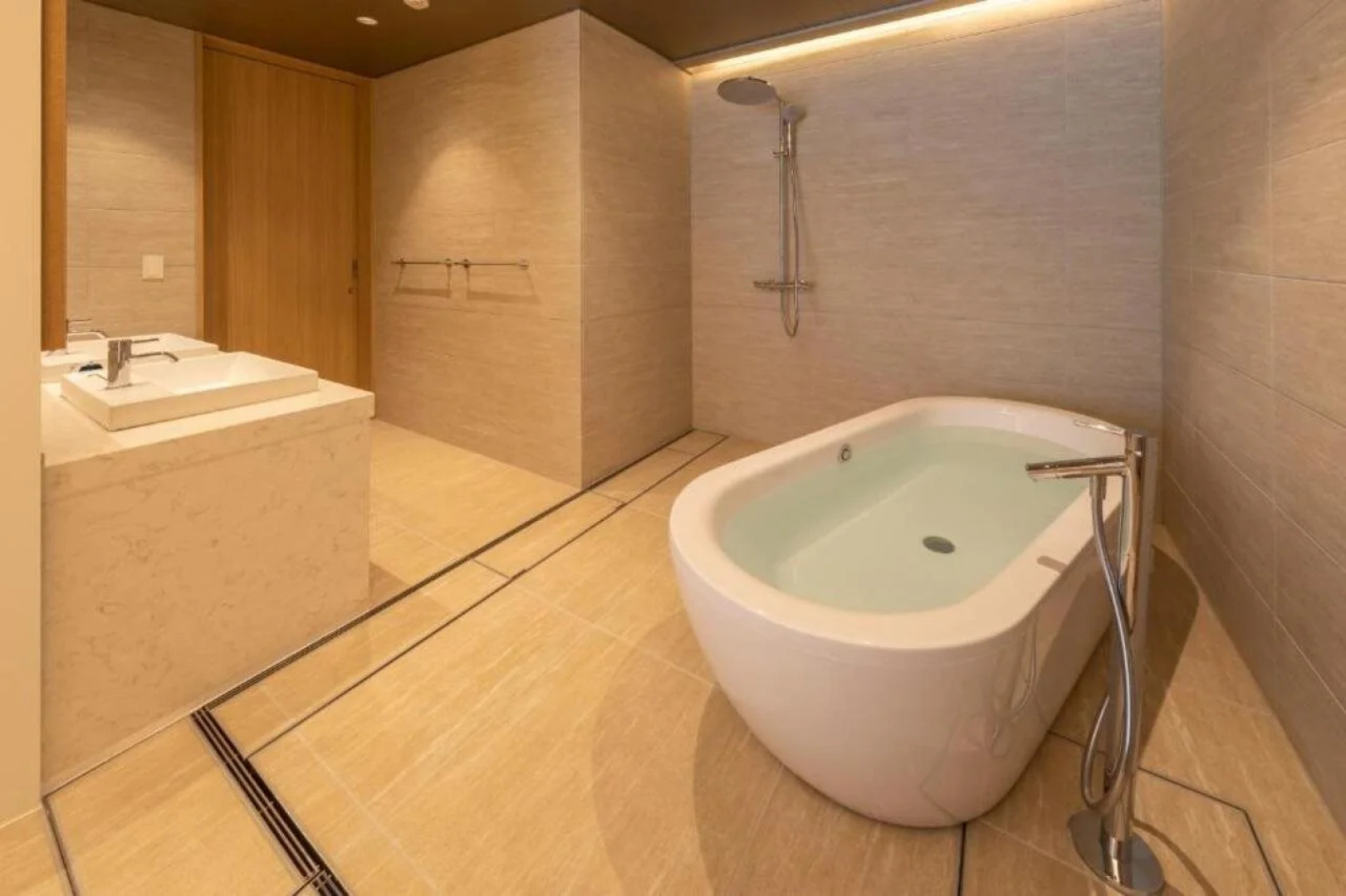 Курорт Hewitt Resort Naha