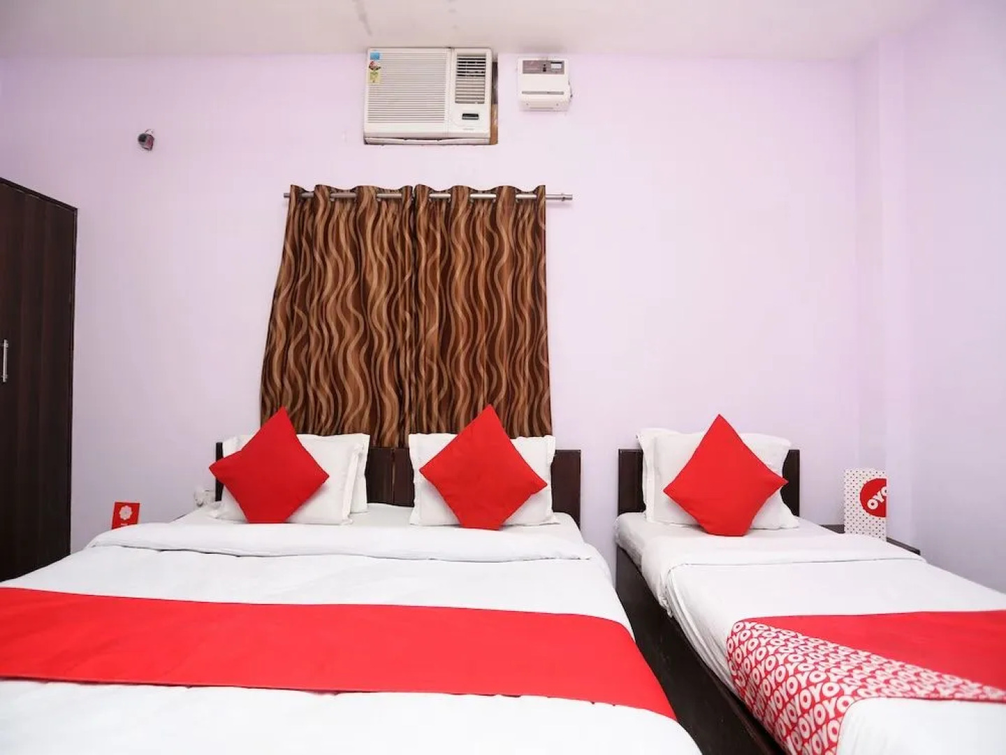 OYO 14983 Gawala Ashram