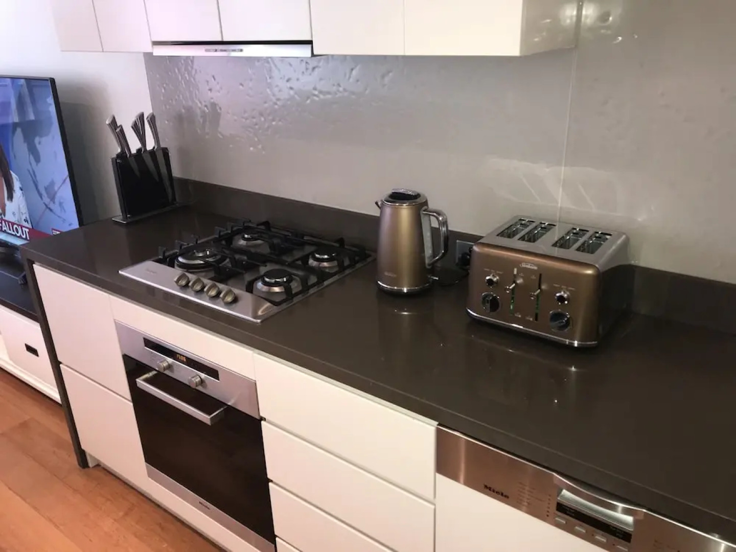 Executive 2 Bedroom Wollongong Apartment