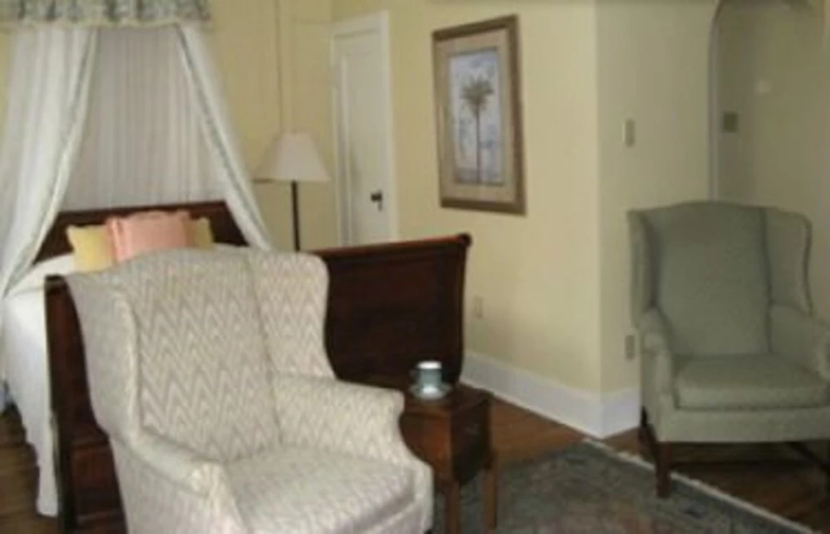 St. Vincent Row Suites