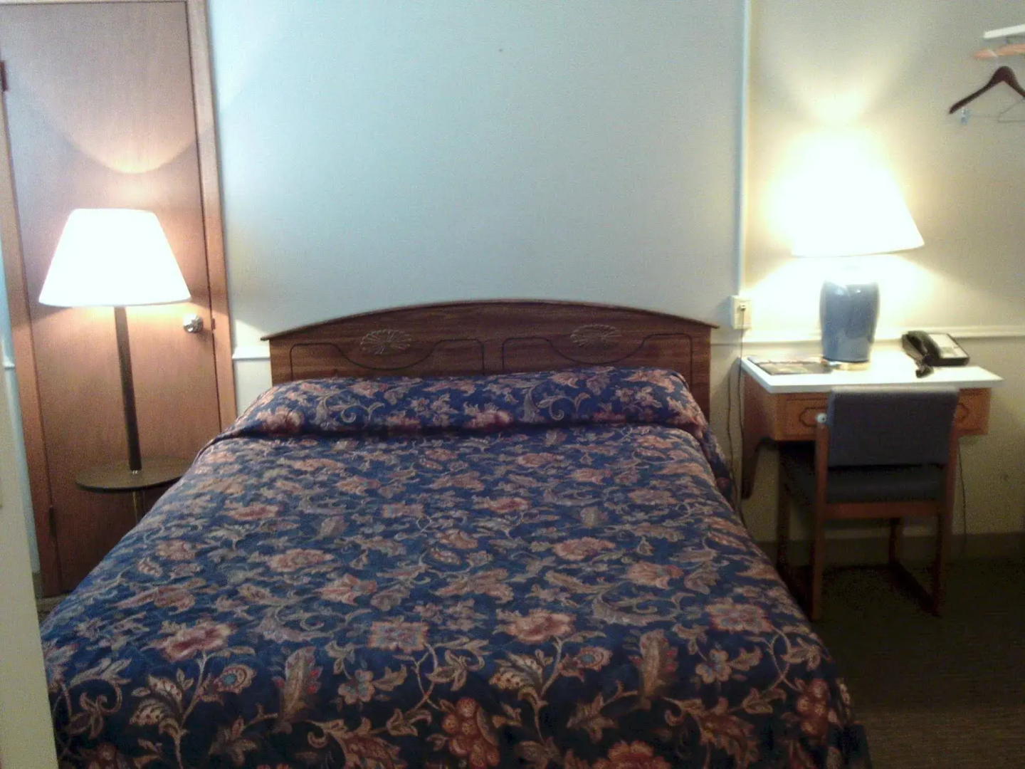 2nd Street Inn & Suites