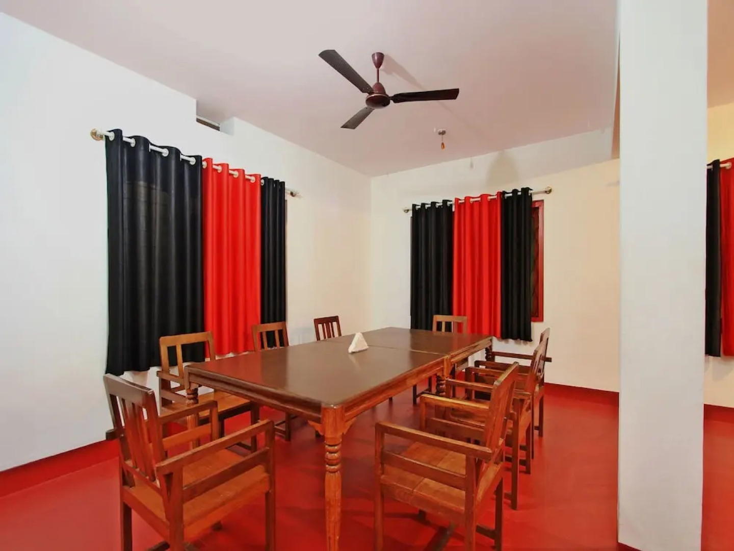 OYO 10757 Trippers Stay