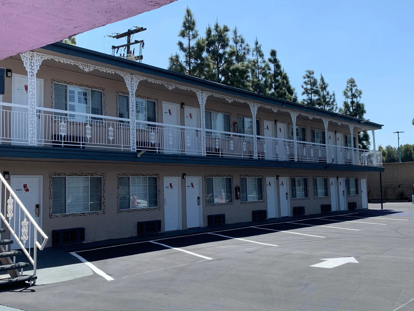 Riviera Motel
