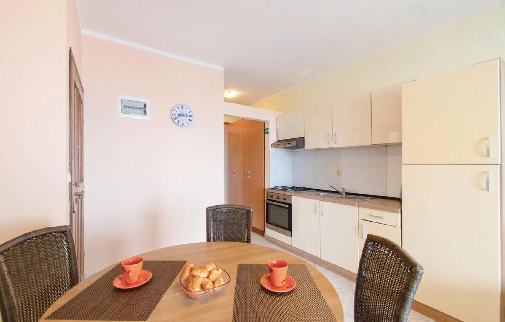 Beautiful Home in Blato With Wifi and 5 Bedrooms