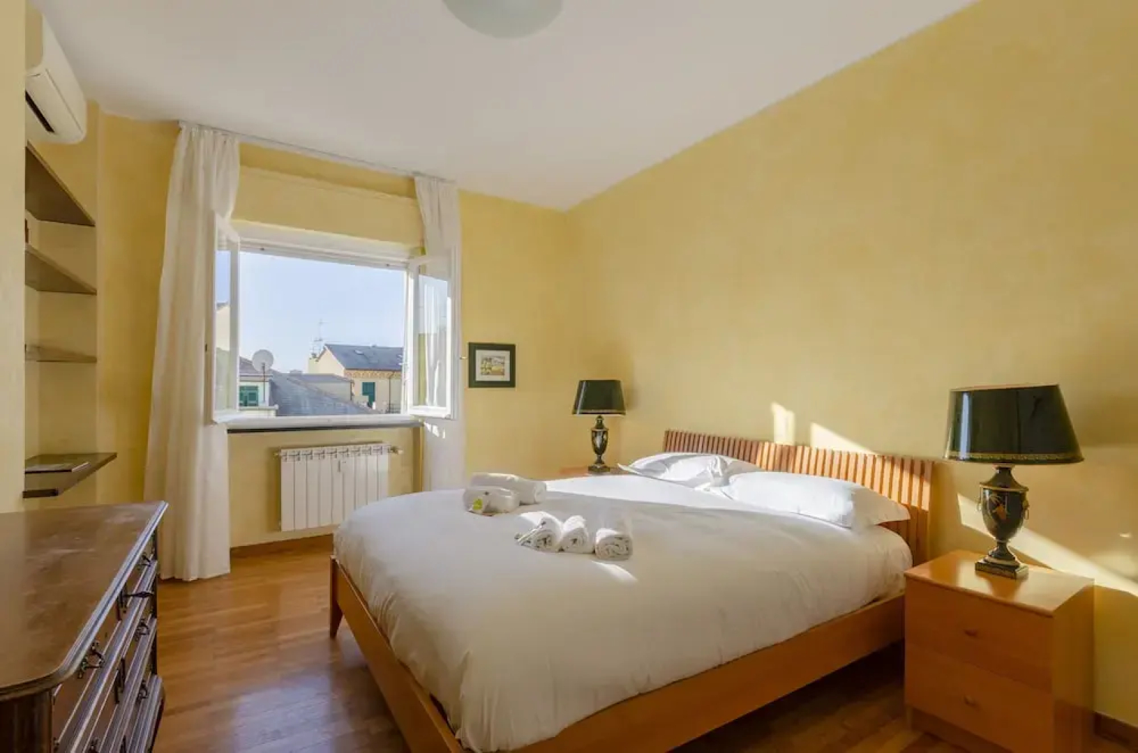 JOIVY Light Flat for 5 in the Heart of Bogliasco