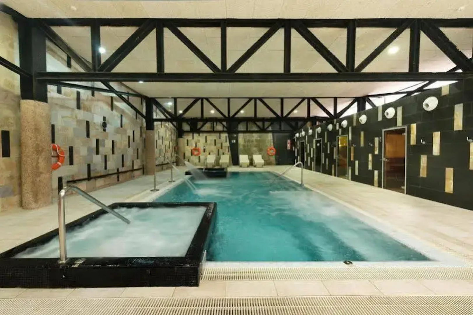 Geranios Suites & Spa