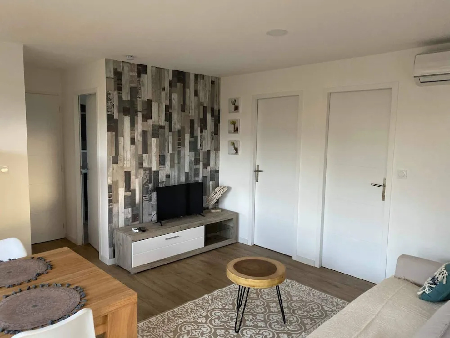 Les Troglodytes du Ventoux