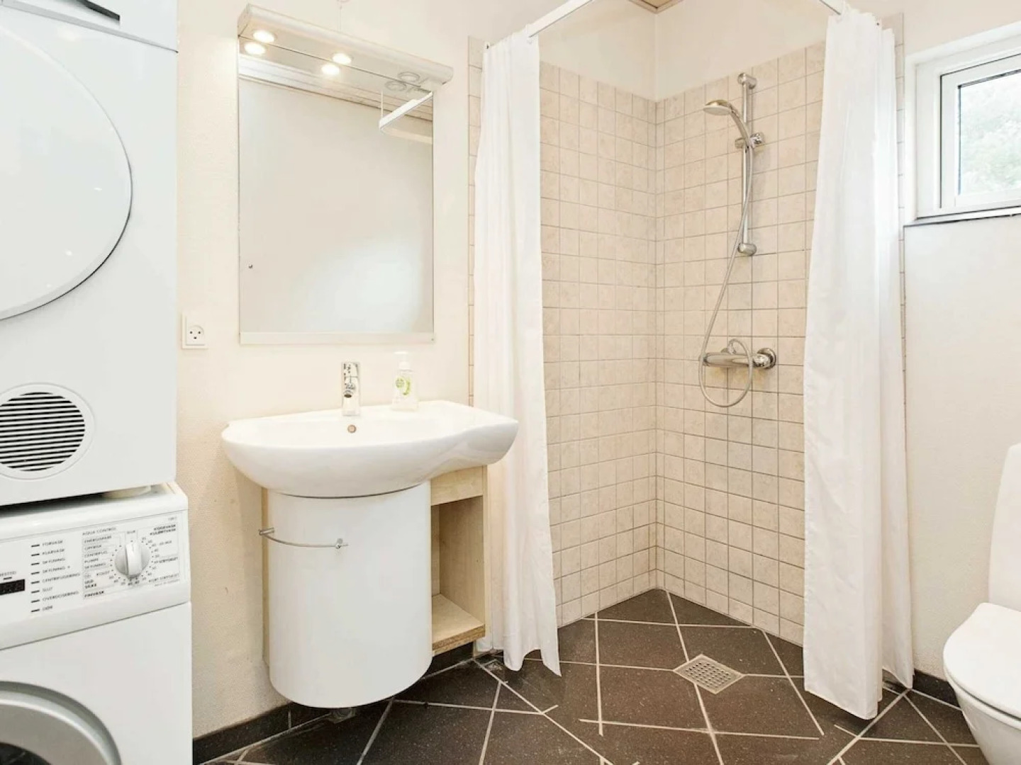 12 Person Holiday Home in Vaeggerlose