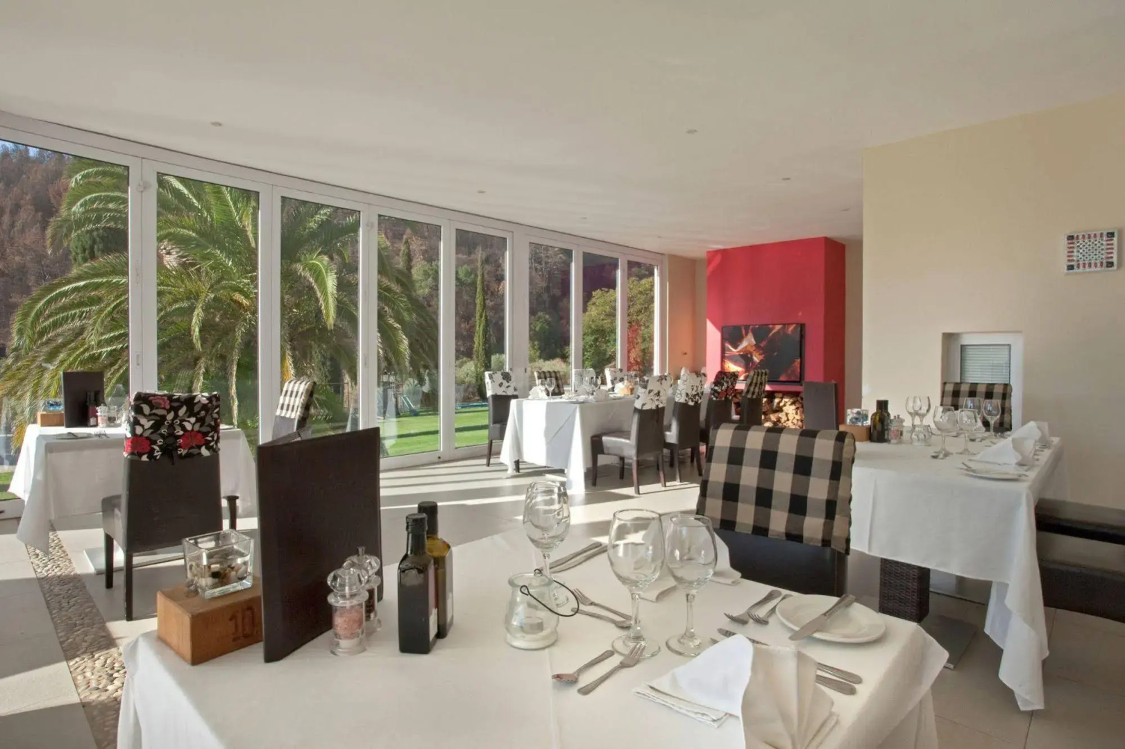 Cascade Country Manor