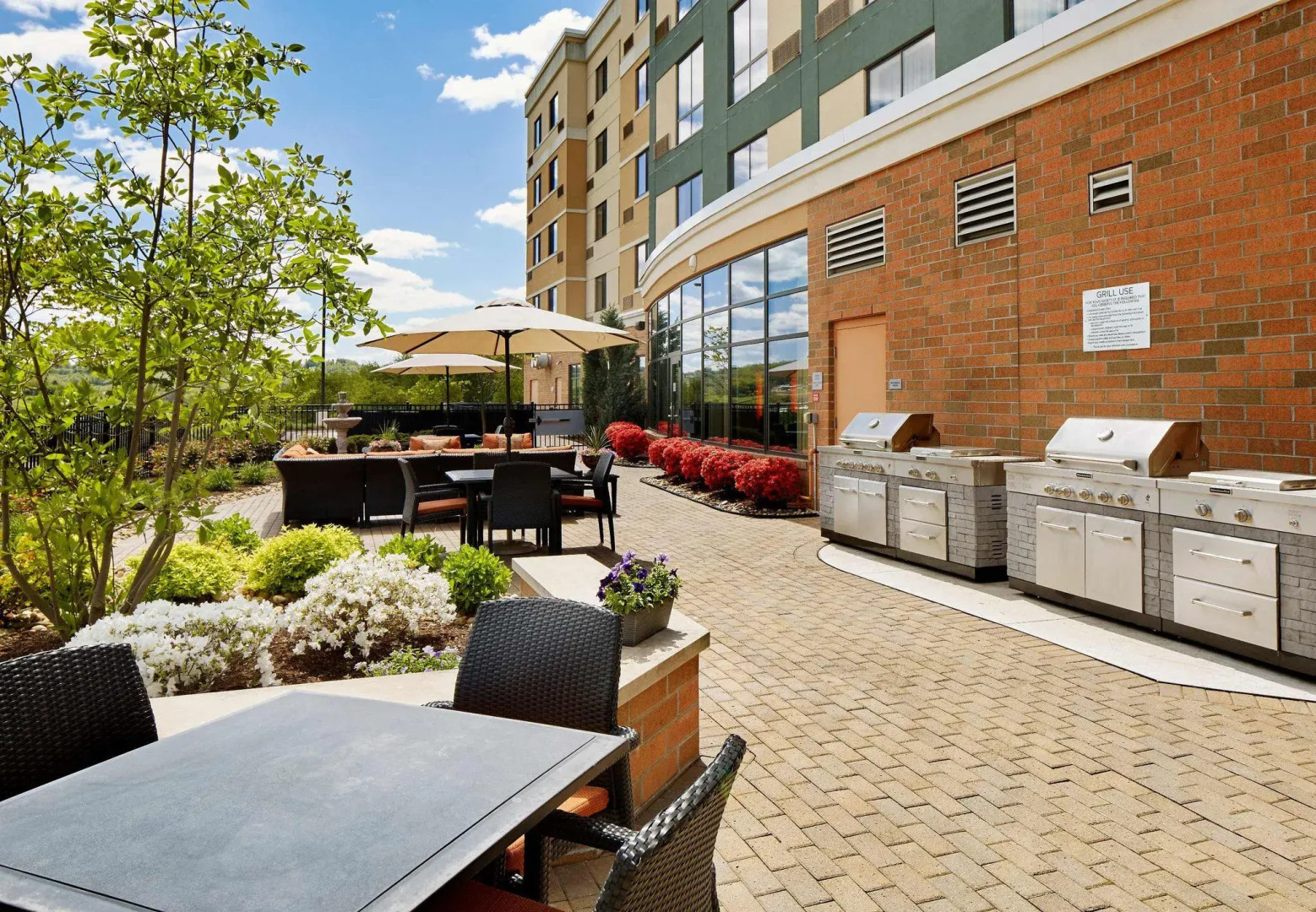 Courtyard Pittsburgh Washington/Meadow Lands