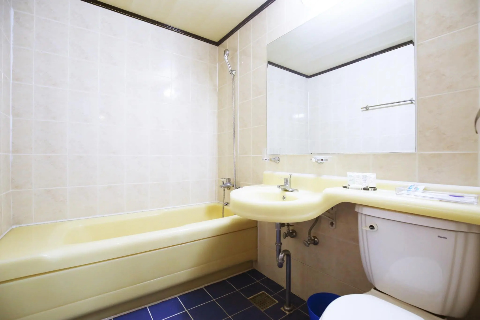 Namdang Port Ocean Fantasy Hotel