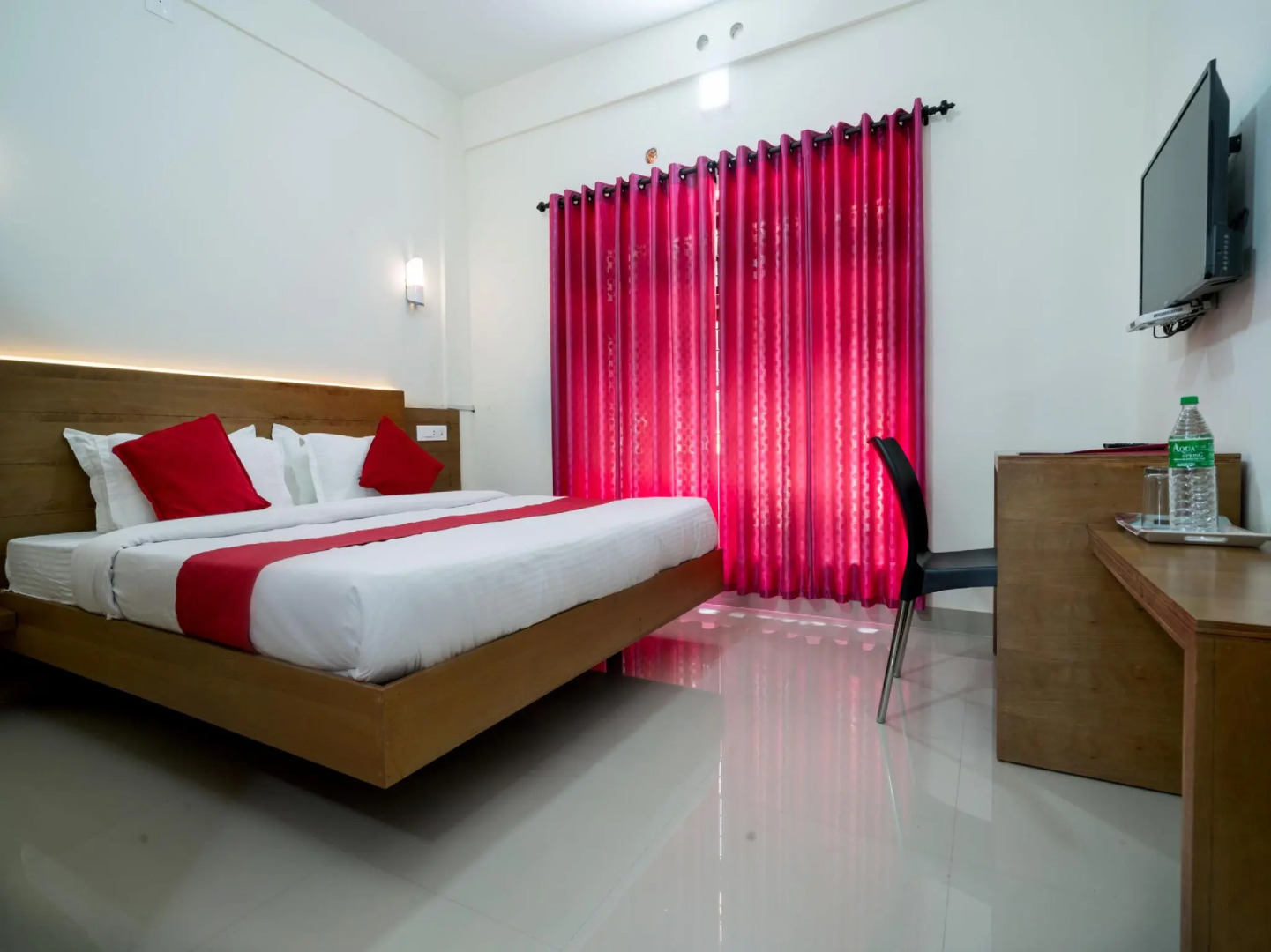 OYO 8897 Resort August Residency