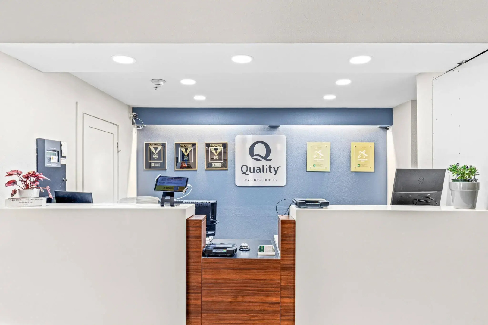 Quality Inn & Suites On the River