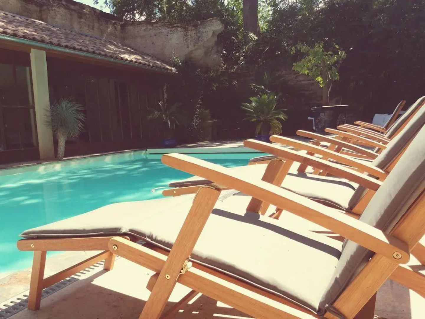 Château Latour Segur Suites & Spa