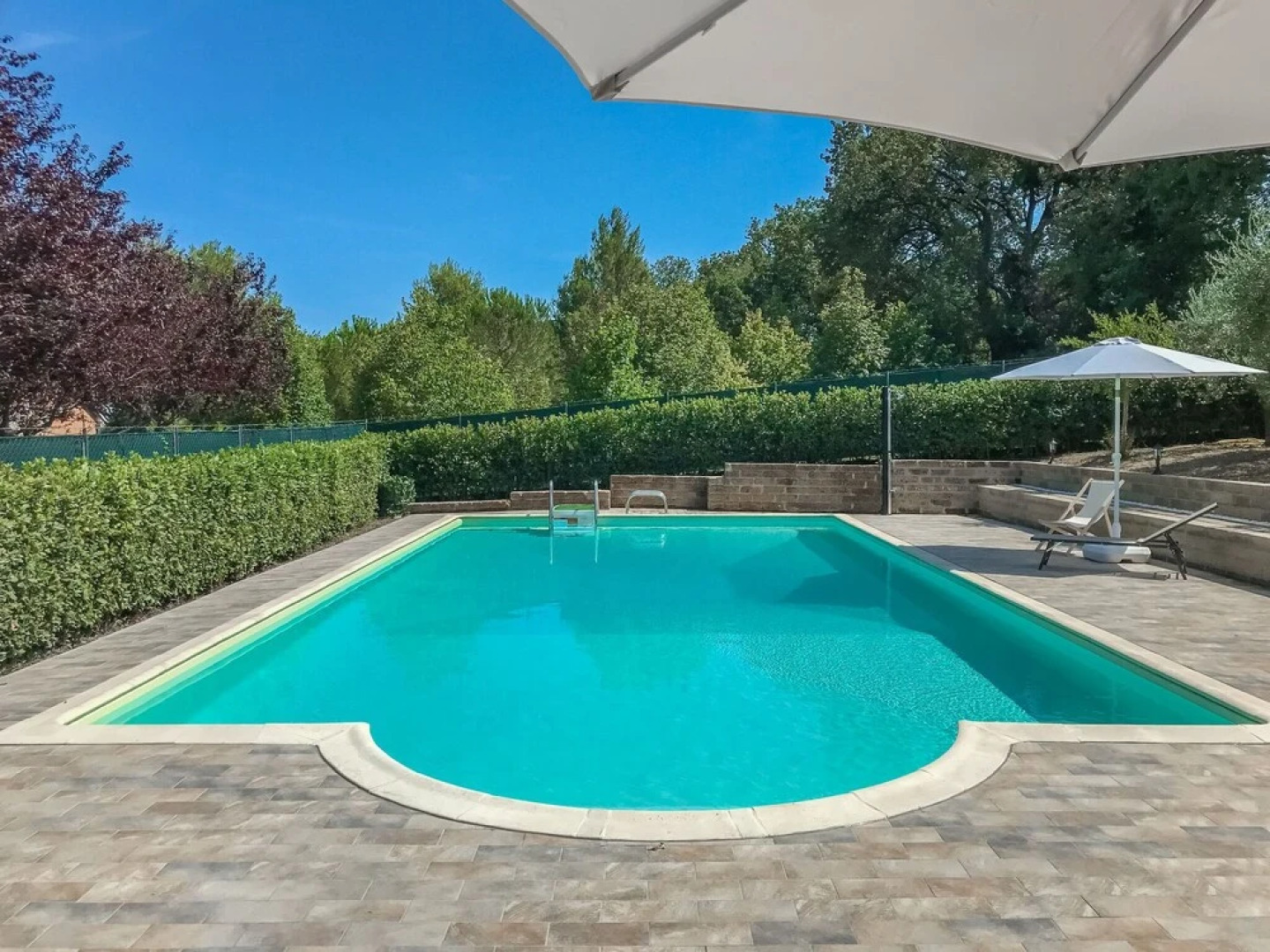 Beautiful Villa With Private Swimming Pool and Close to the sea