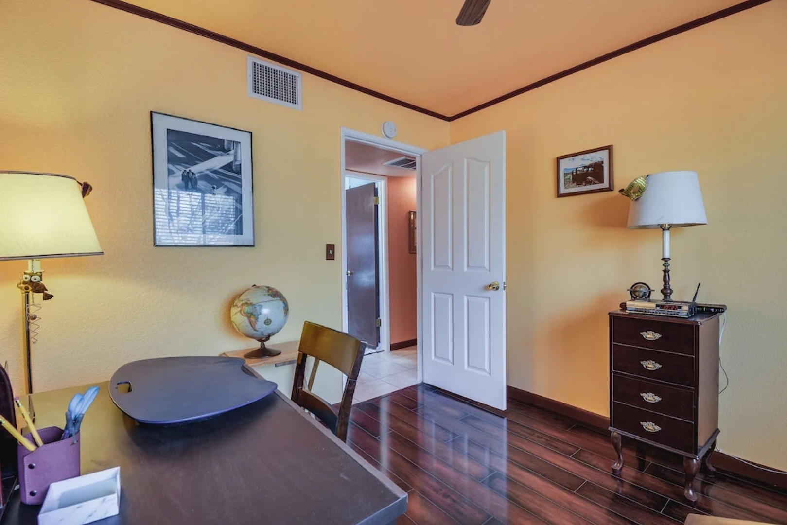 Artfully Decorated Cottonwood Home: Pets Welcome!