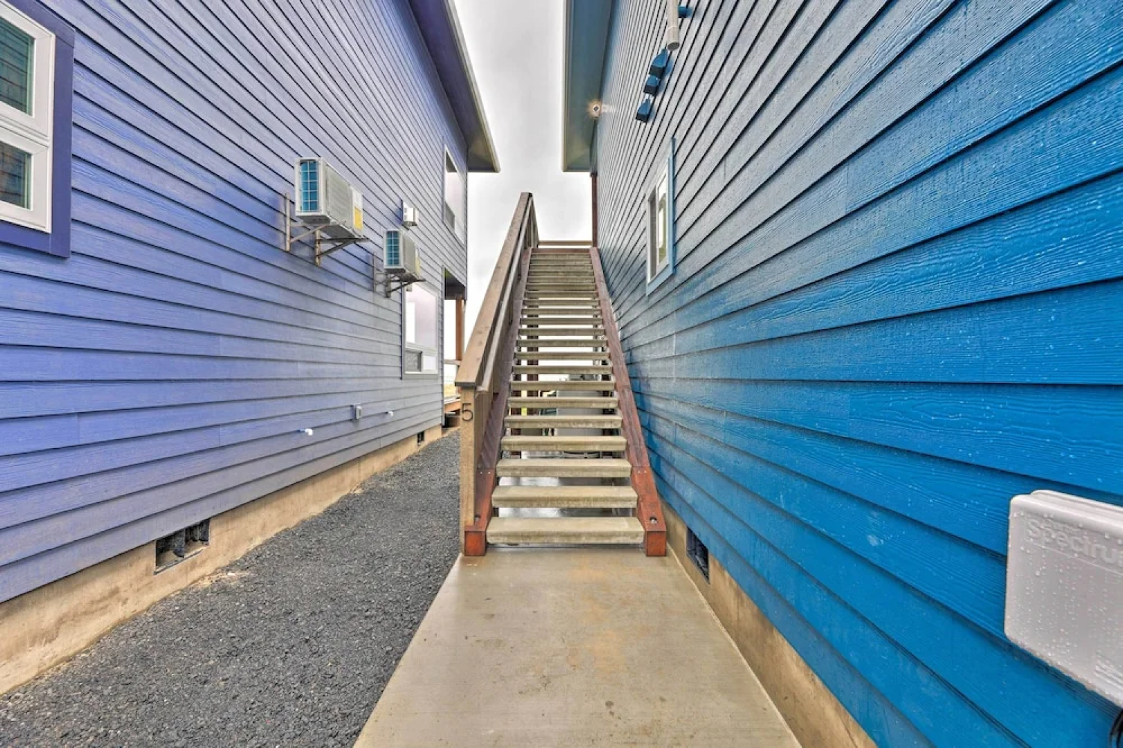Sanderling Sea Cottages, Unit 5 w/ Ocean Views!