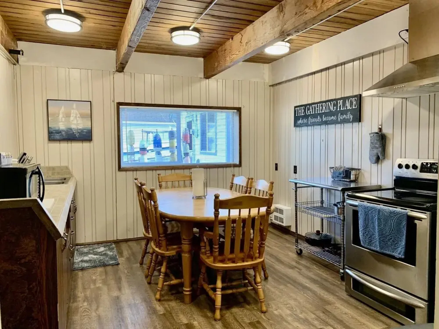 Breakers Boutique Inn