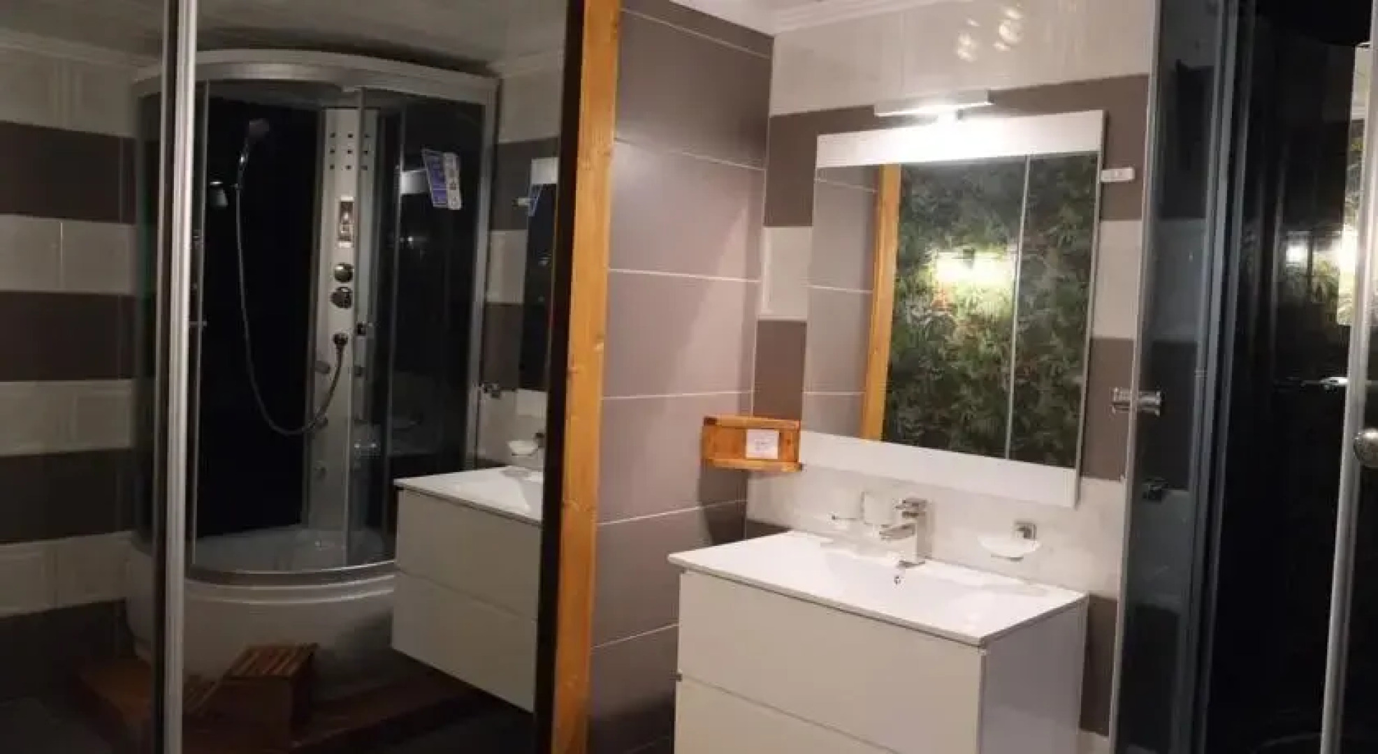 Annecy-Lake and Mountains - Savoie France