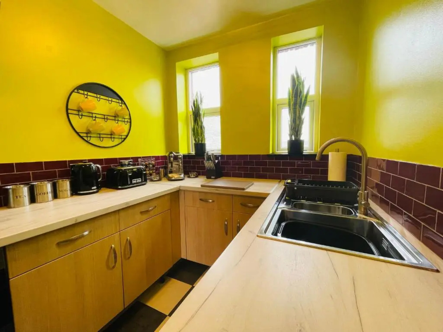 PHOENIX Executive Apartments