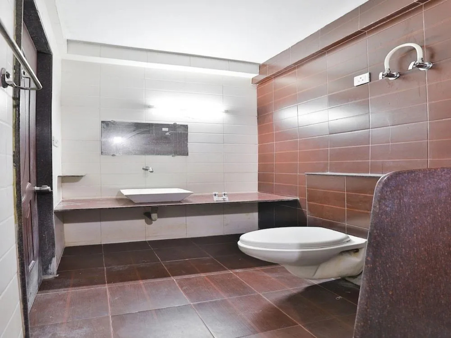 OYO 22574 Hotel Deep Palace