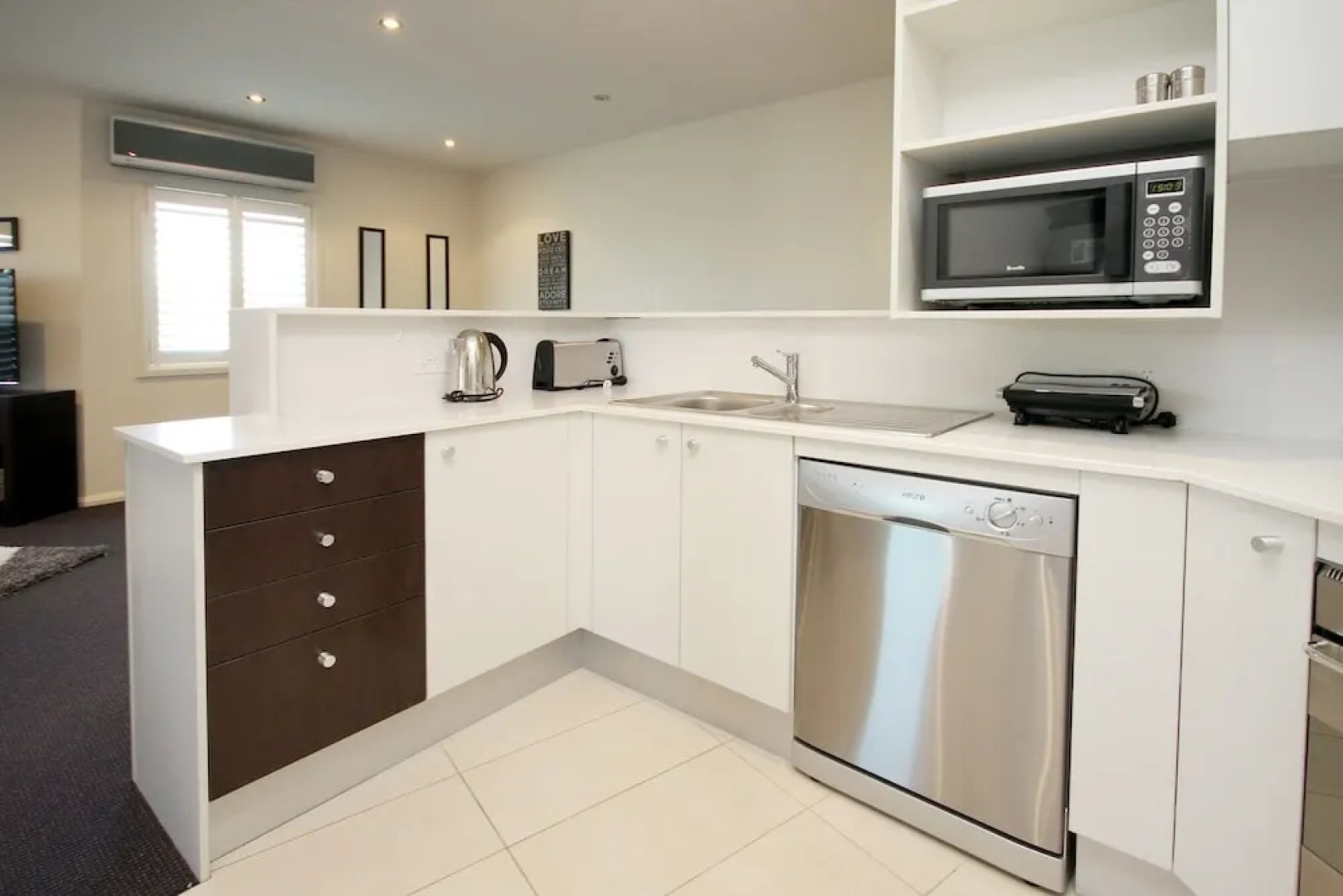 Pacific Blue Apartments