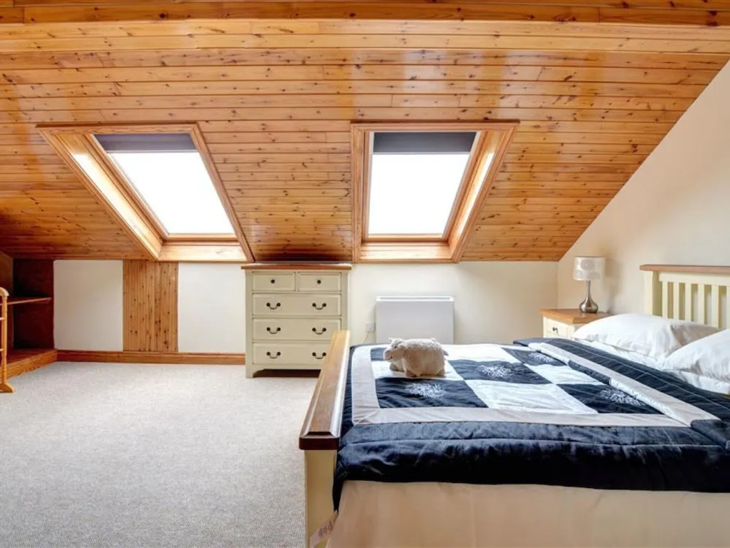 Modern Holiday Home in Moelfre Near Beach