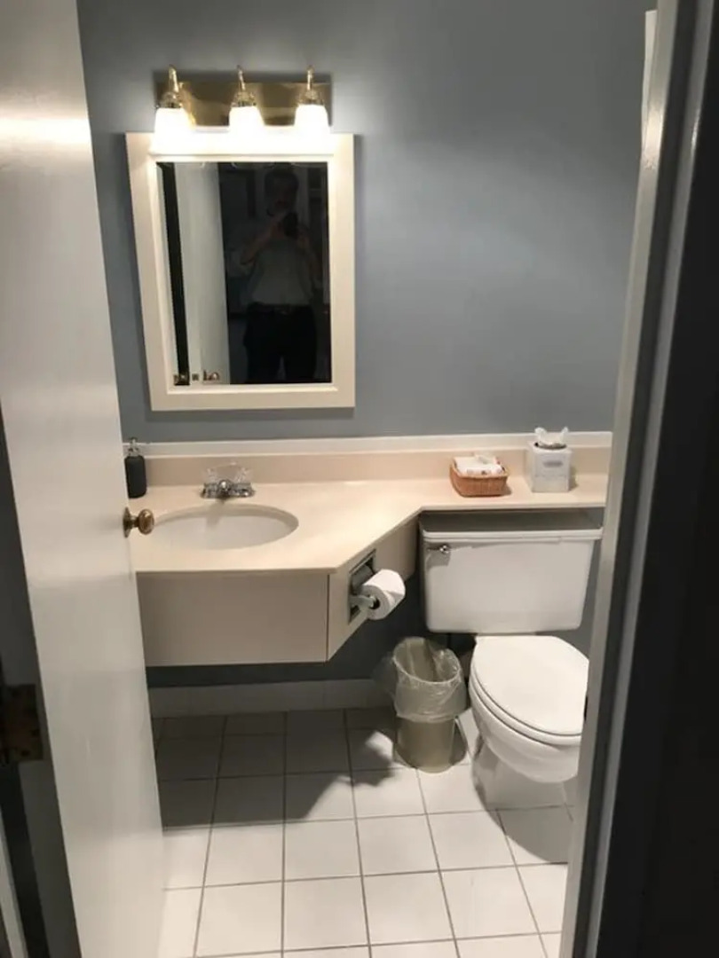 Cohasset Harbor Resort