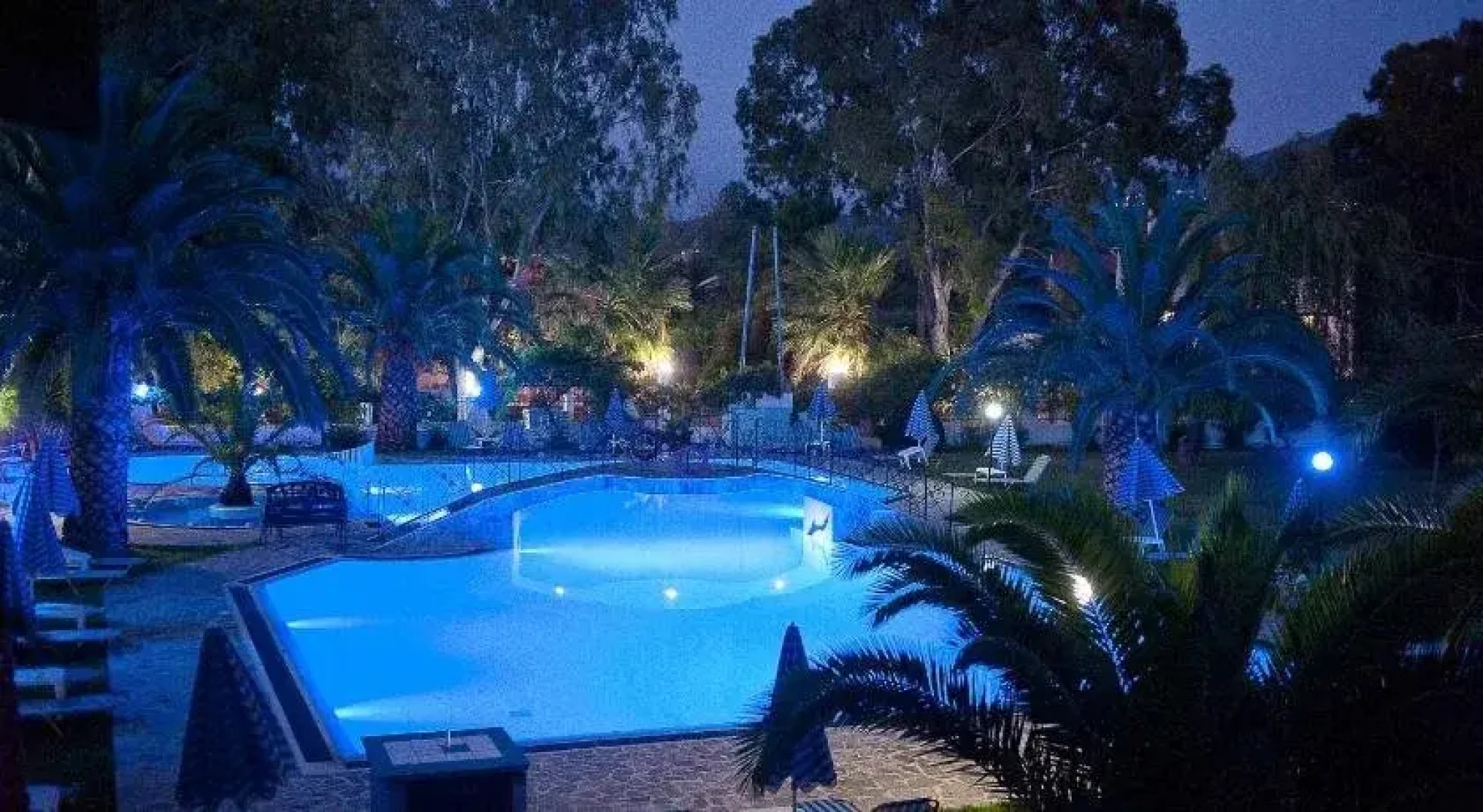 Charlies Venus Apartments