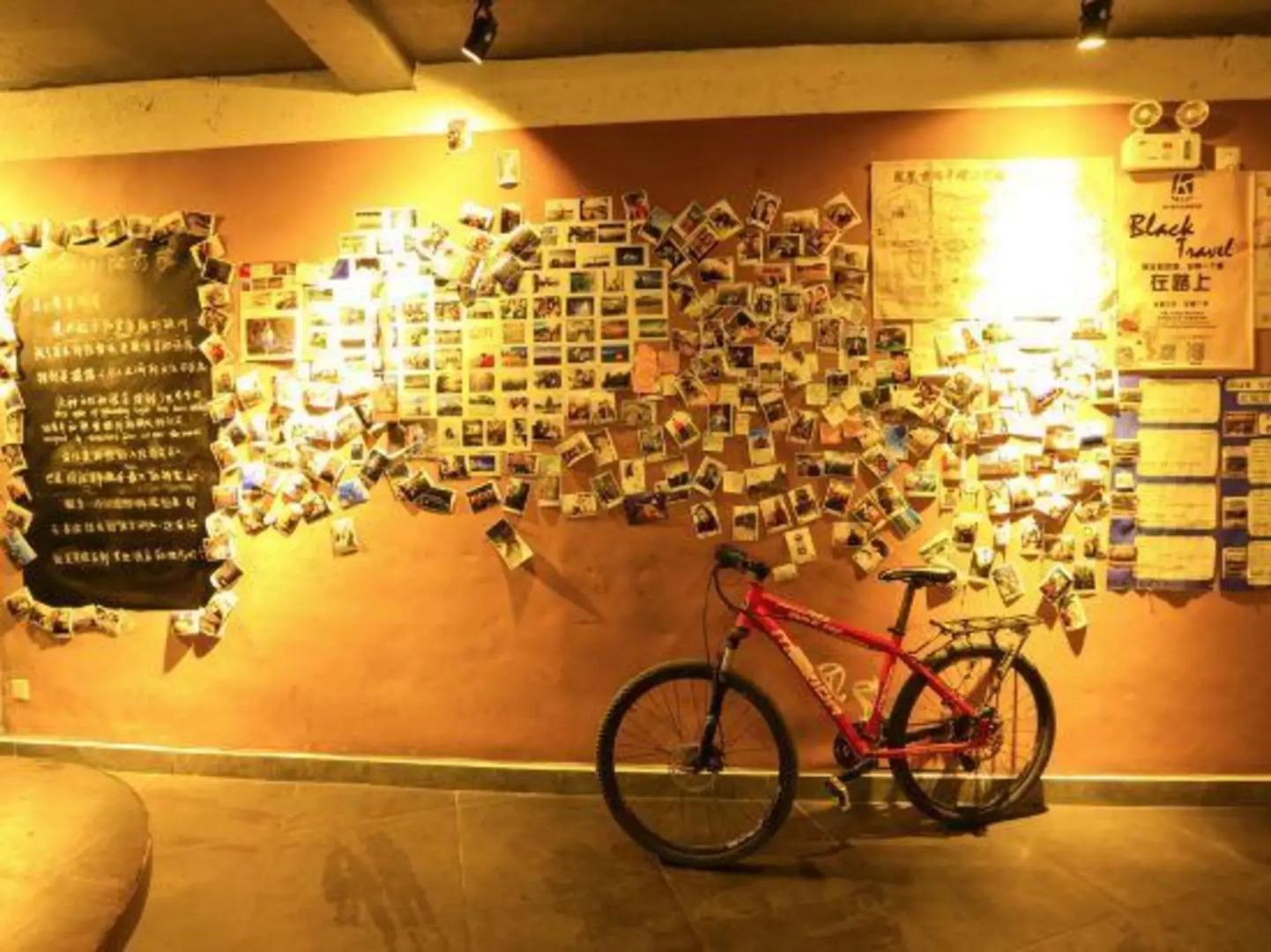 Comma Travel International Youth Hotel