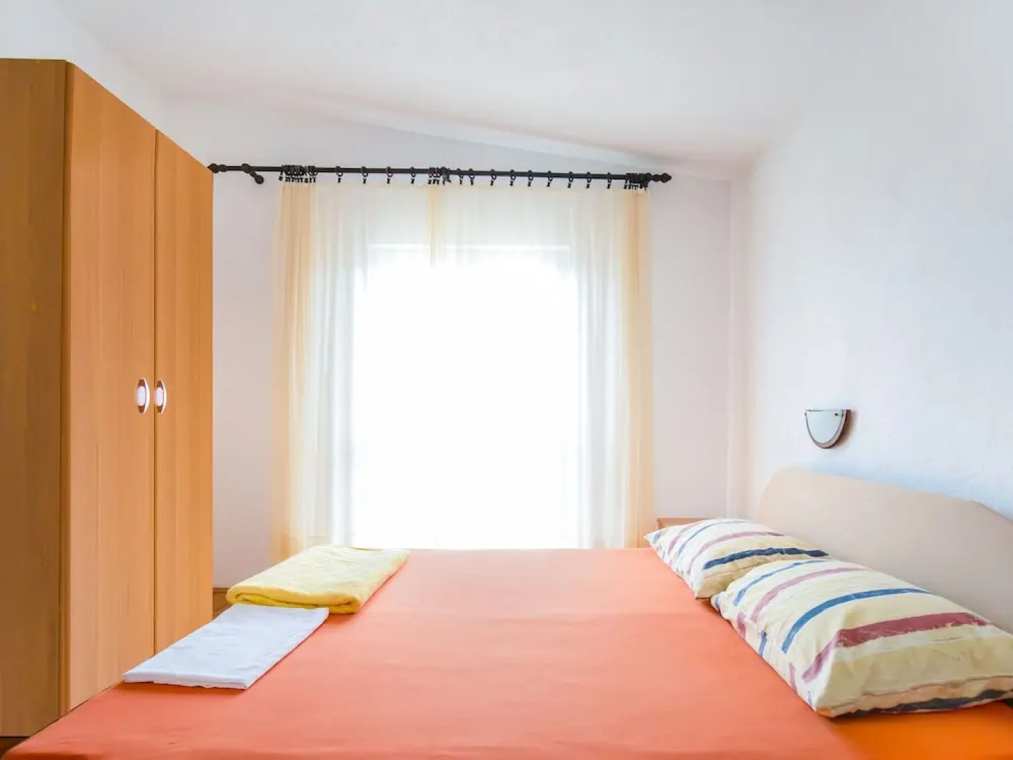 Lovely Apartment in Krneza Near Seabeach