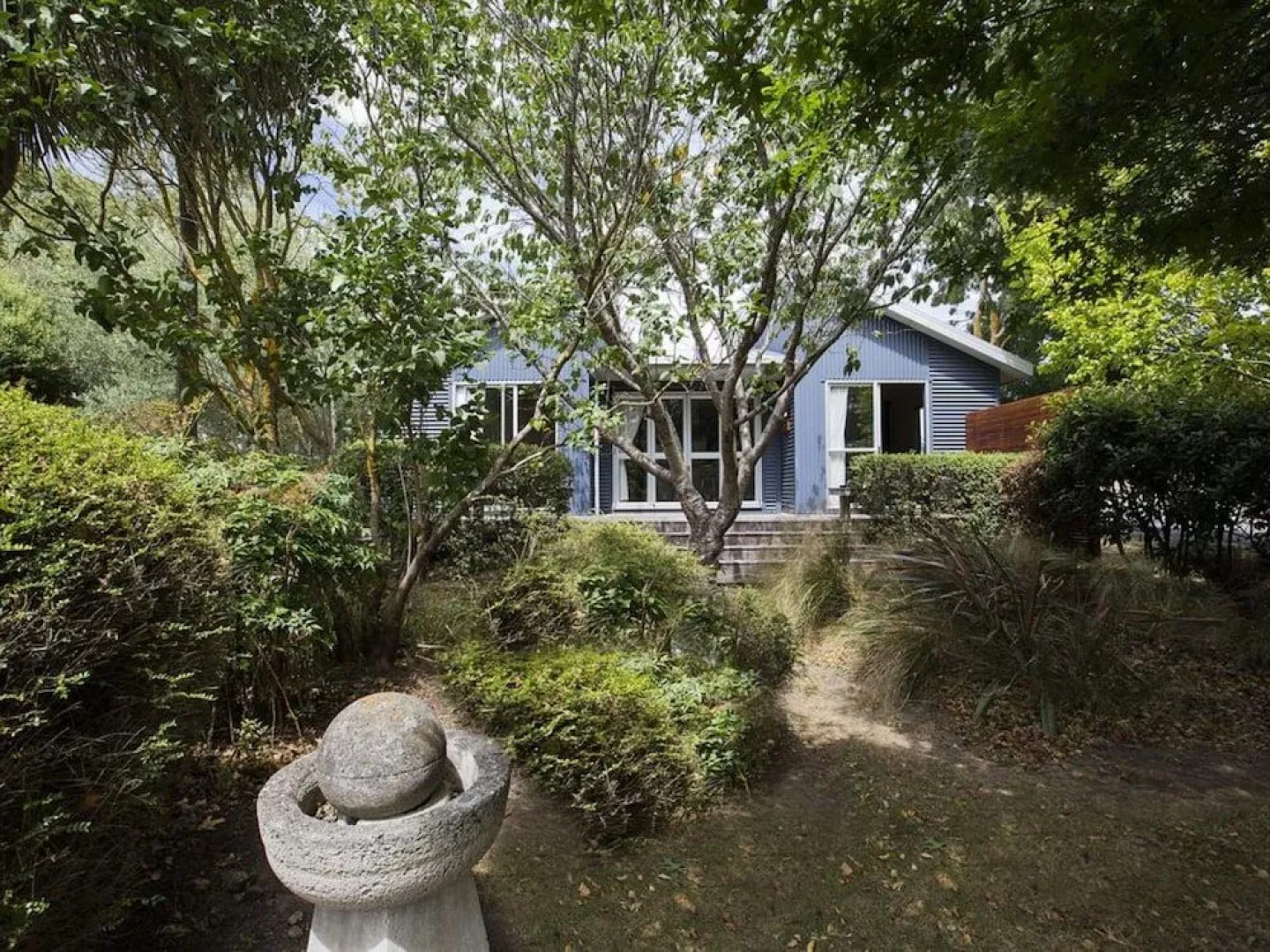 The Claremont Motels & Apartments