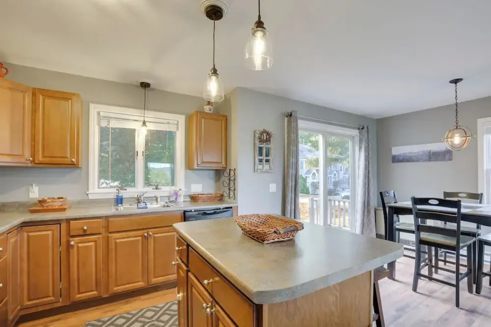 6 Mi to Sunday River: Condo Near Bethel Village!