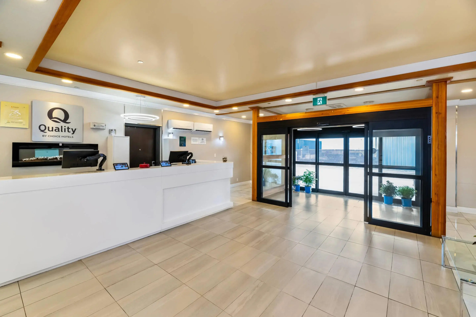 Quality Inn Sunshine Suites