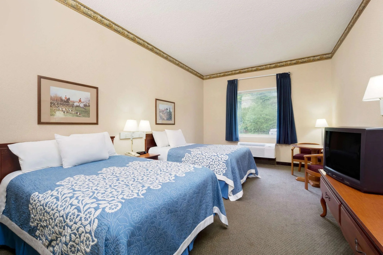 Days Inn West Liberty