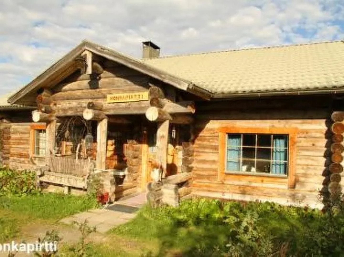 Holiday Home Pykälä - log village