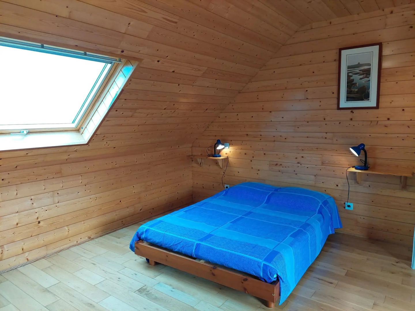 Semi-detached house with sea views, Cléder